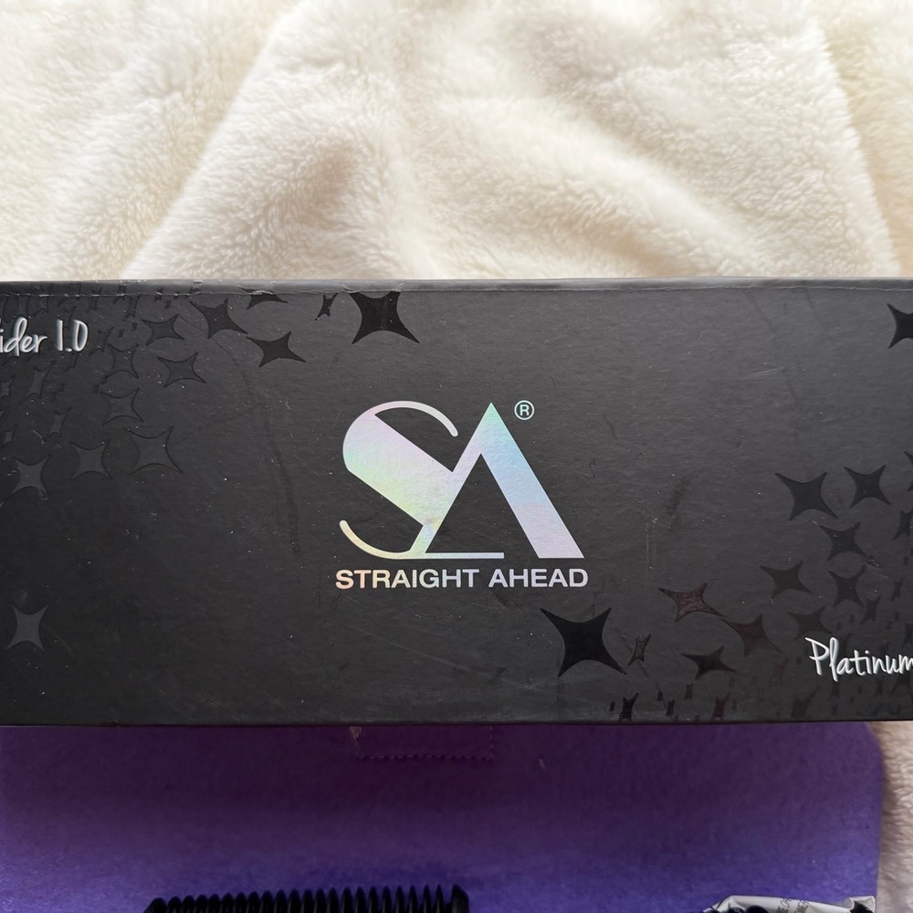 Straight Ahead Beauty Hair Straightener, 1.0 pro glider, used!